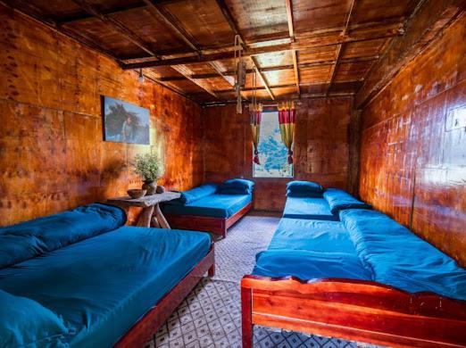 Dong Van Hmong Homestay Екстериор снимка